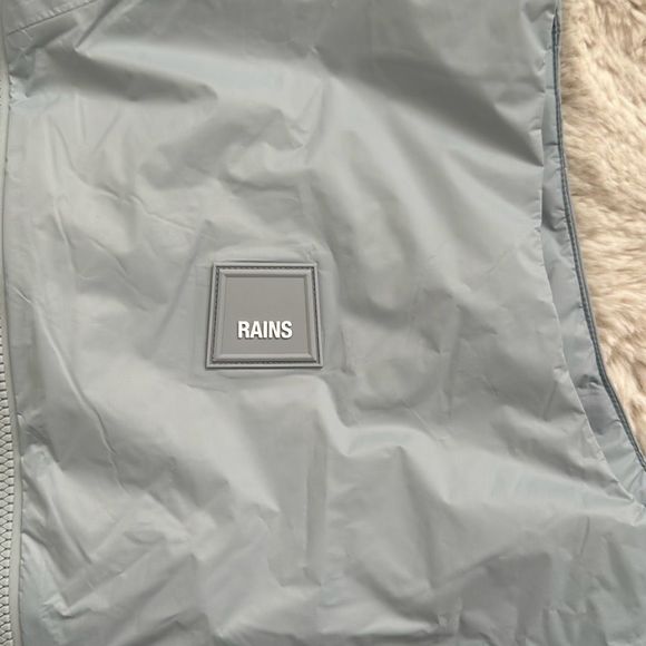 Rains Unisex Fuse Vest Sky Size L - Picture 7 of 14